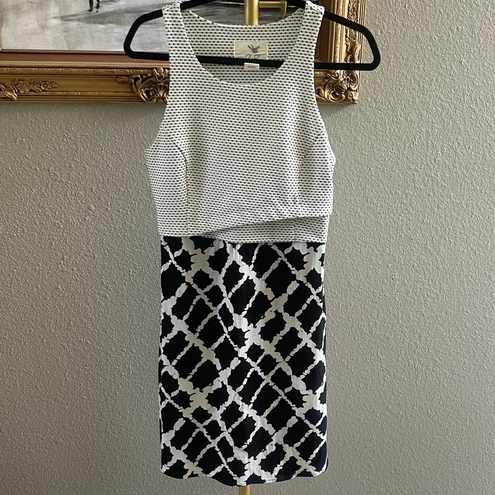 Tabitha artiza Monochrome Patterned Garment